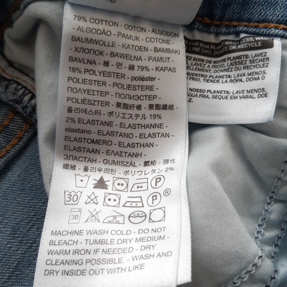 NWT Levi's Shaping Bootcut Jeans - Picture 12 of 13